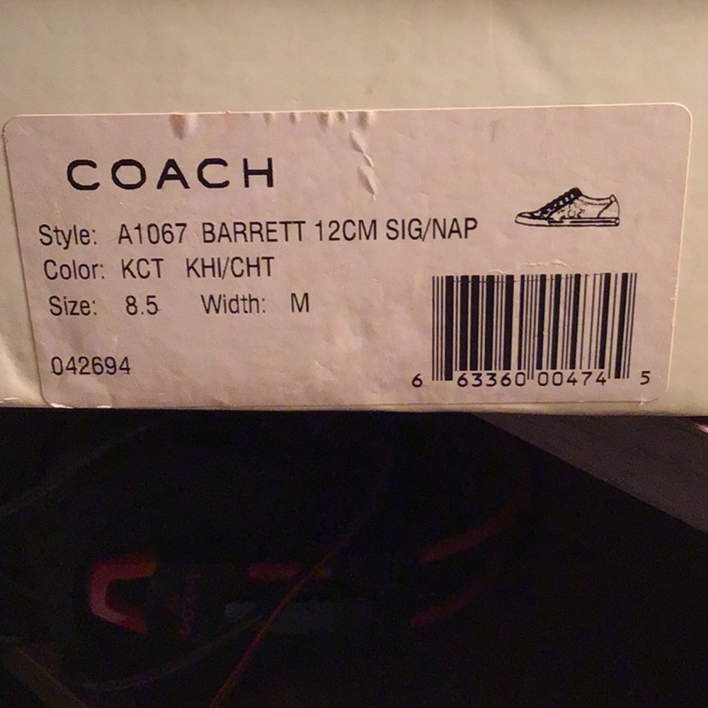 Coach - Picture 6 of 6